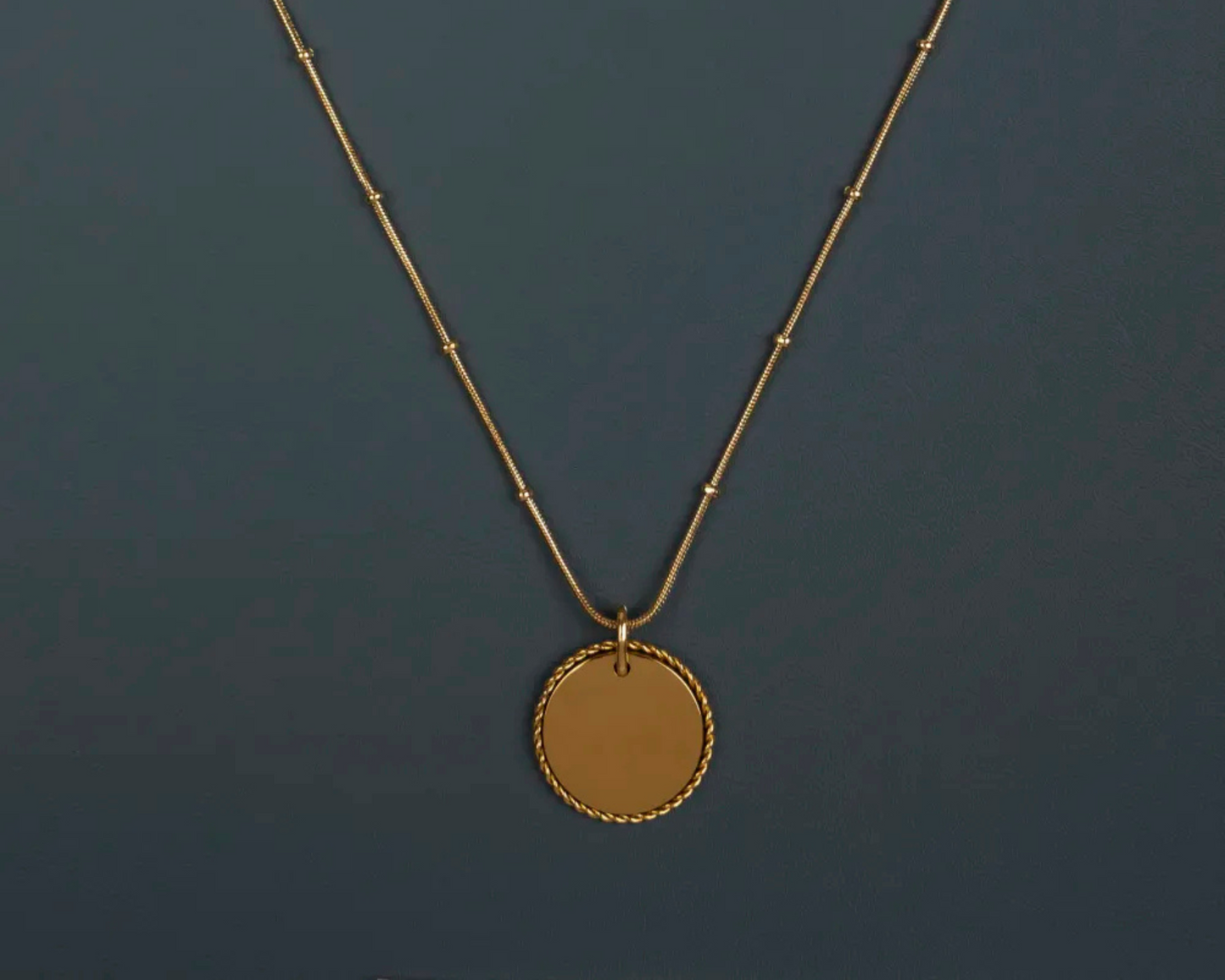 Vita Medallion Necklace