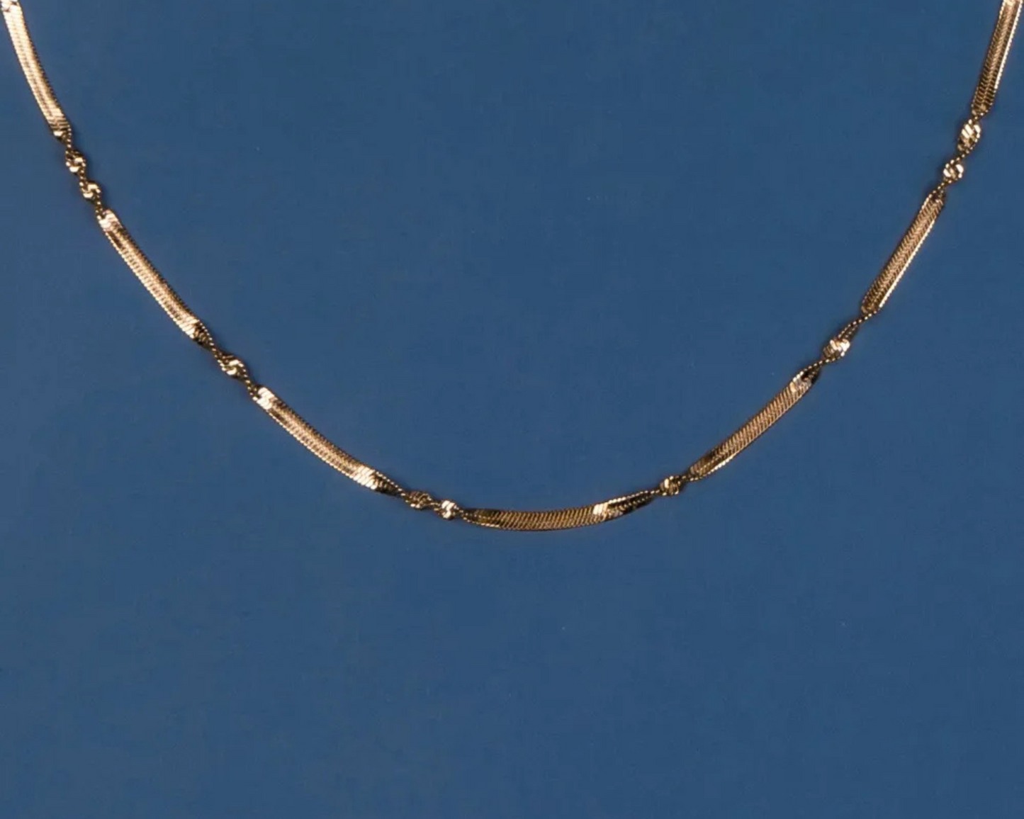 Mesmerising Drift Necklace